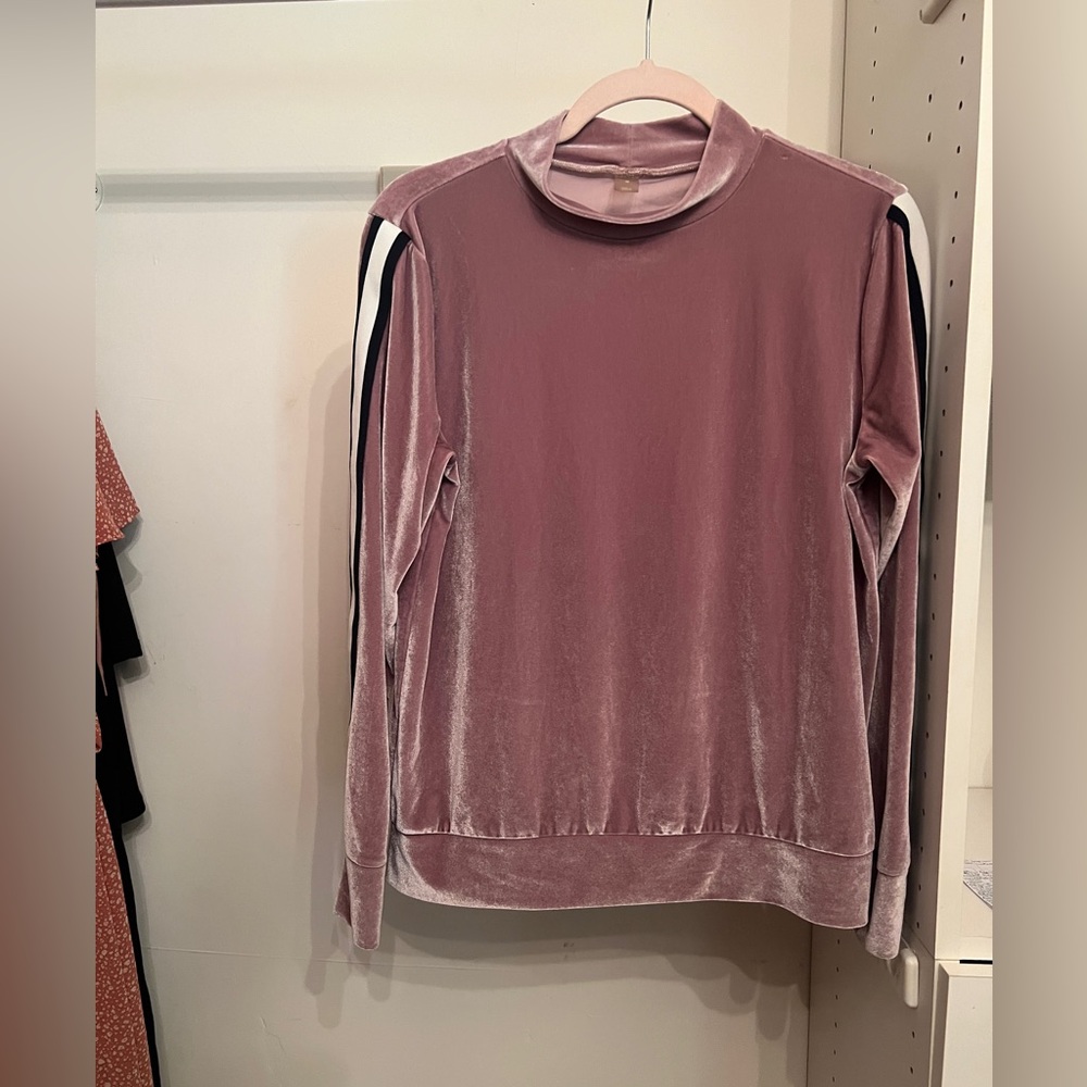 Xersion Dusty Pink Velvet Long Sleeve Top